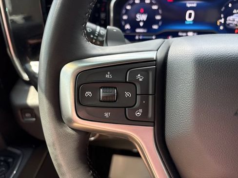 Used 2024 Chevrolet Silverado 1500 LT AWD/4WD image 11