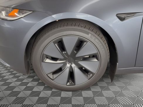 Used 2025 Tesla Model 3 Long Range RWD image 12