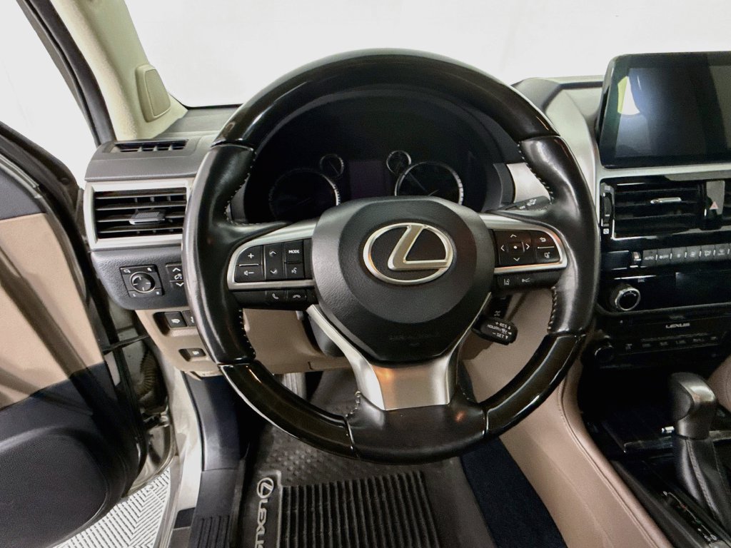 Used 2022 Lexus GX 460 Premium w/ Premium Package AWD/4WD image 12