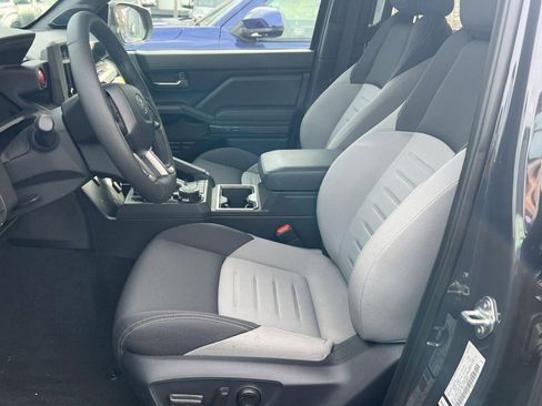 New 2024 Toyota Tacoma TRD Sport image 7