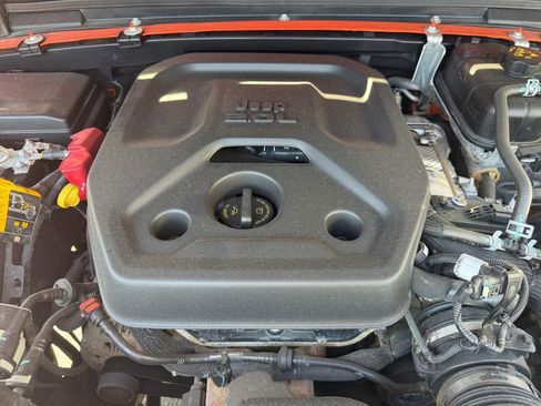 Used 2023 Jeep Wrangler Unlimited Sahara AWD/4WD image 20