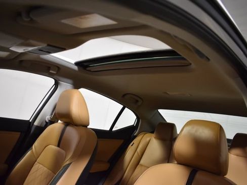 Certified 2024 Nissan Sentra SV w/ SV Premium Package FWD image 42
