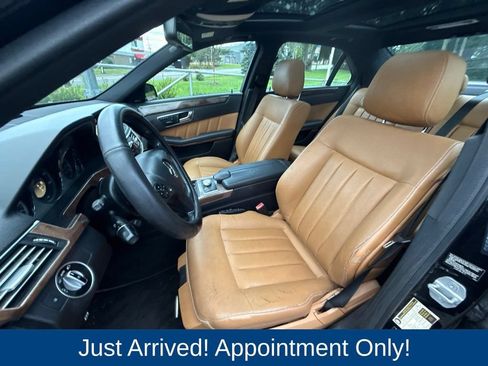 Used 2011 Mercedes-Benz E 550 4MATIC Sedan image 9