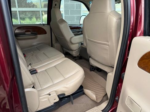Used 2004 Ford F350 Lariat AWD/4WD image 38