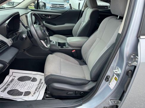 Used 2023 Subaru Outback Premium AWD/4WD image 11