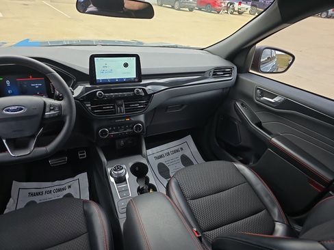 Used 2024 Ford Escape ST-Line w/ Equipment Group 301A image 9