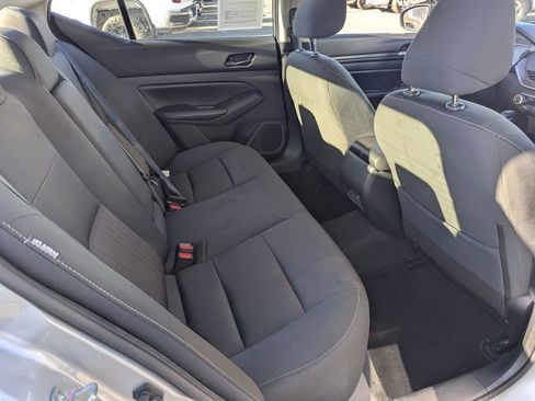 Used 2024 Nissan Altima 2.5 SV FWD image 31