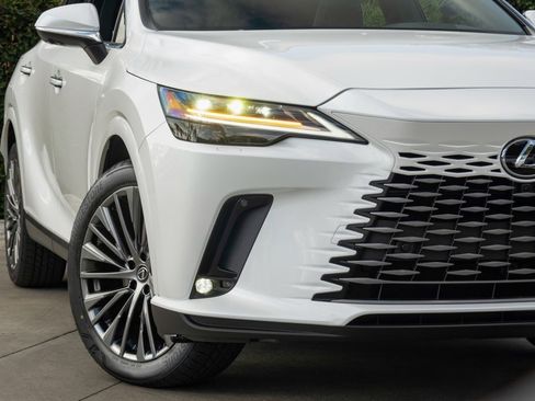 New 2026 Lexus RX 450h Luxury image 5