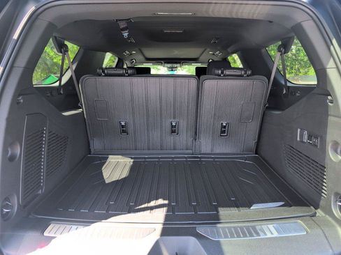 New 2026 GMC Yukon XL Denali w/ Denali Reserve Package AWD/4WD image 16