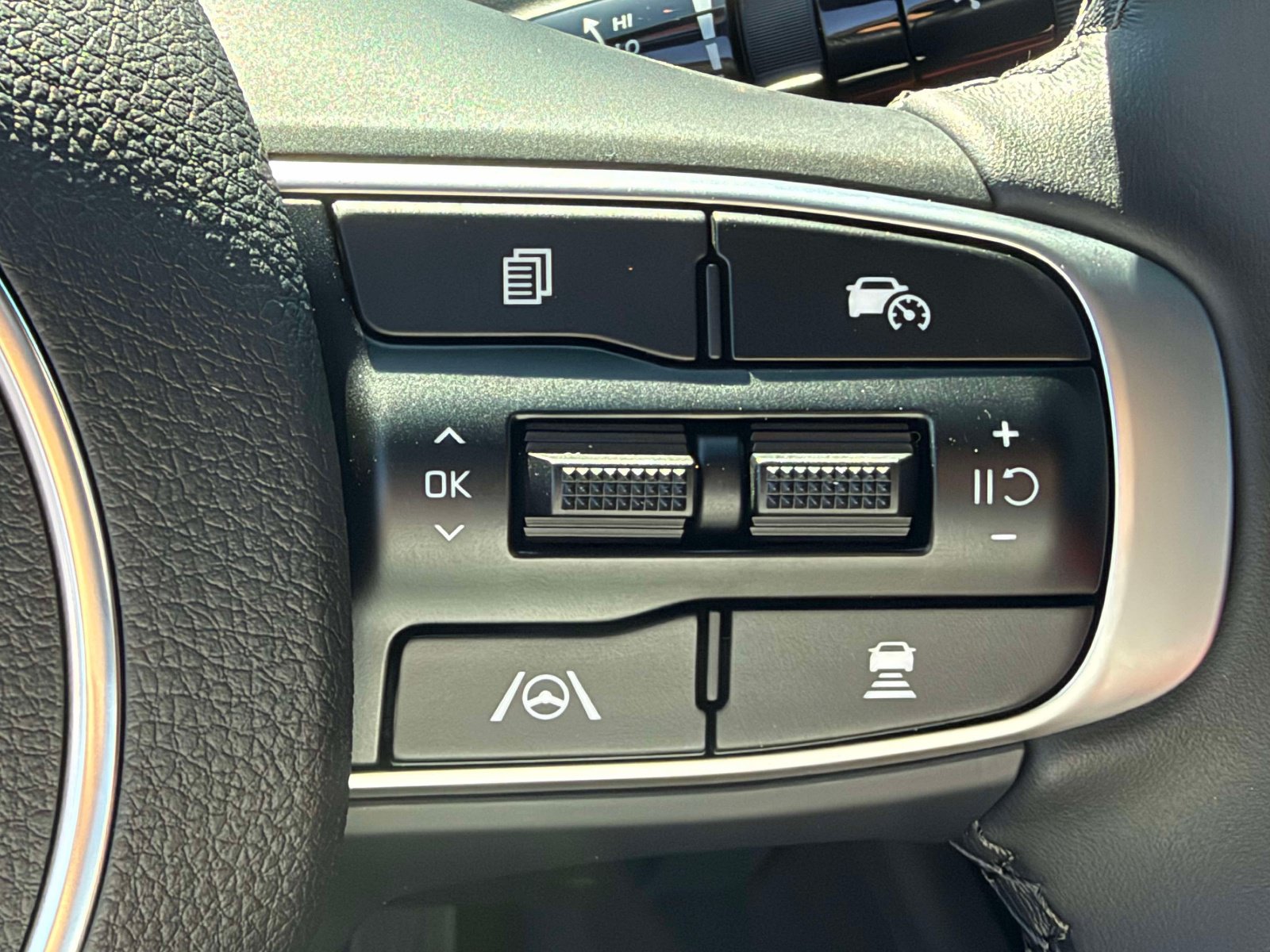 New 2027 Kia K5 GT-Line FWD image 19