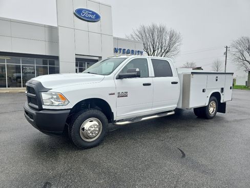 Used 2017 RAM 3500 Tradesman image 2
