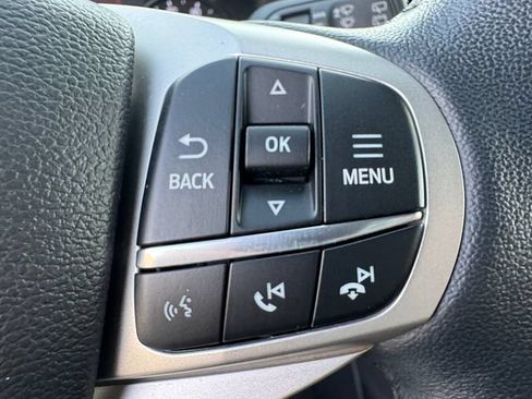 Used 2023 Ford Explorer XLT RWD image 8