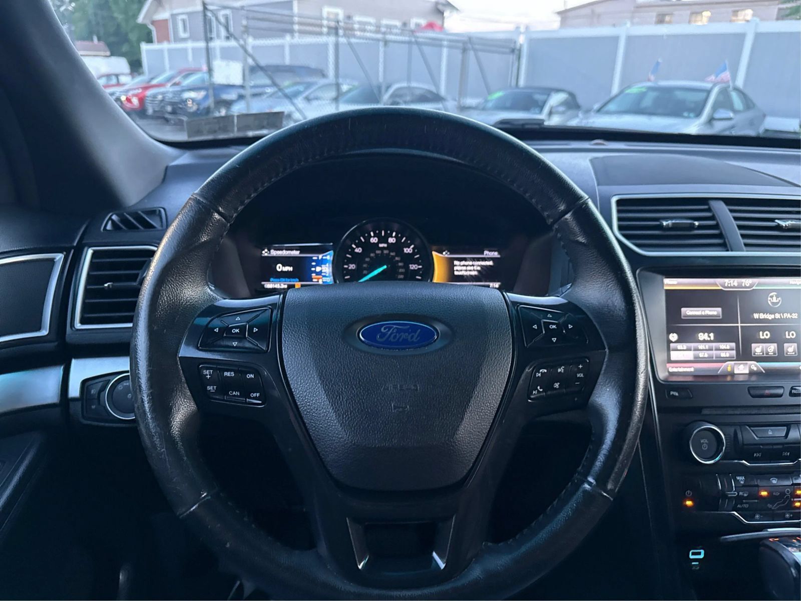 Used 2016 Ford Explorer XLT w/ Equipment Group 202A AWD/4WD image 17
