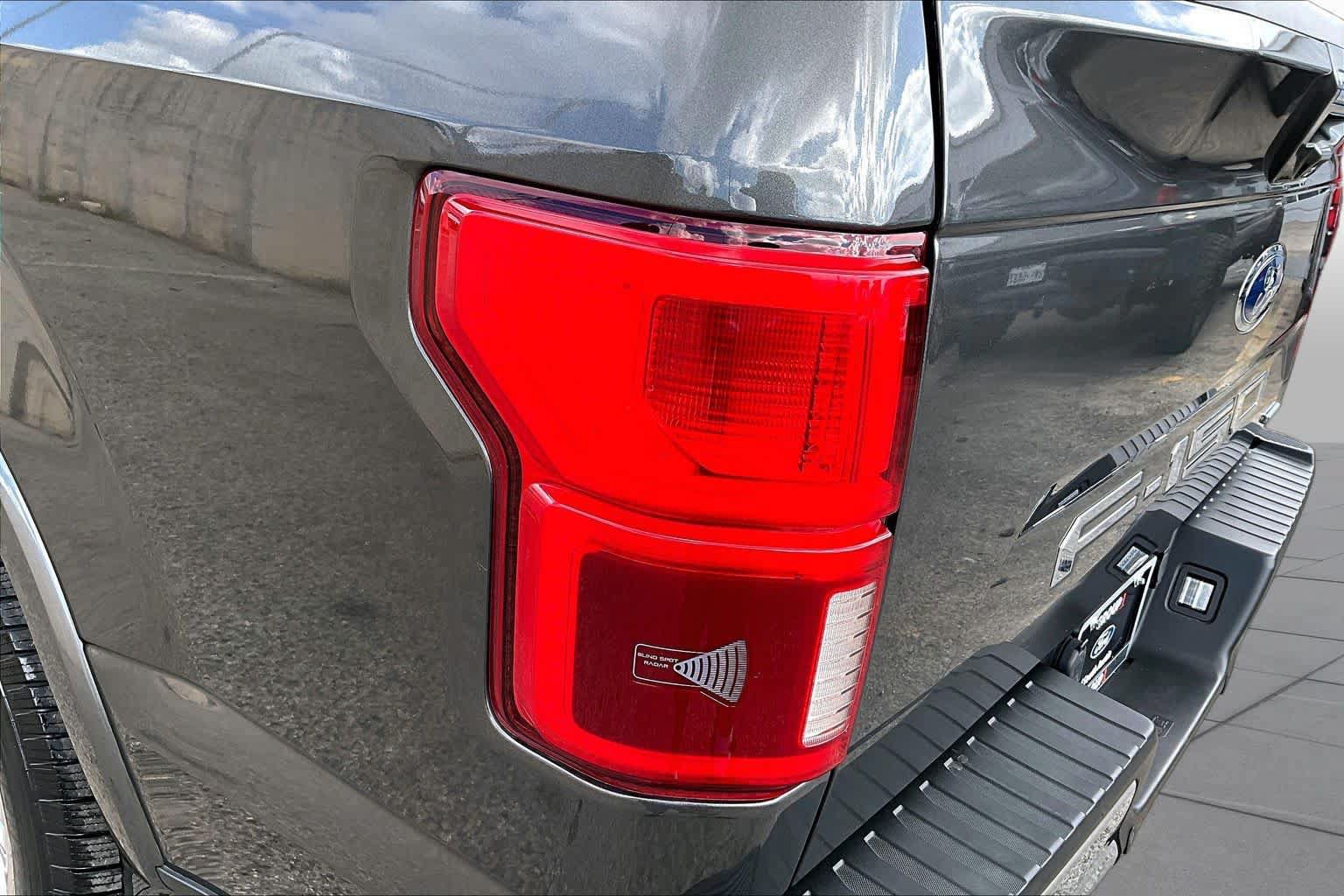 Used 2018 Ford F150 Lariat RWD image 28