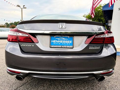 Used 2017 Honda Accord Sport Special Edition image 31