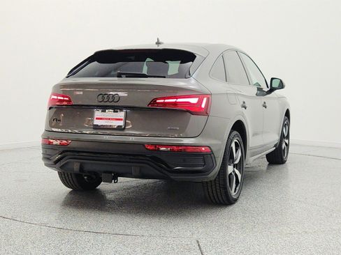 Used 2023 Audi Q5 2.0T Premium Plus w/ Premium Plus Package AWD/4WD image 6