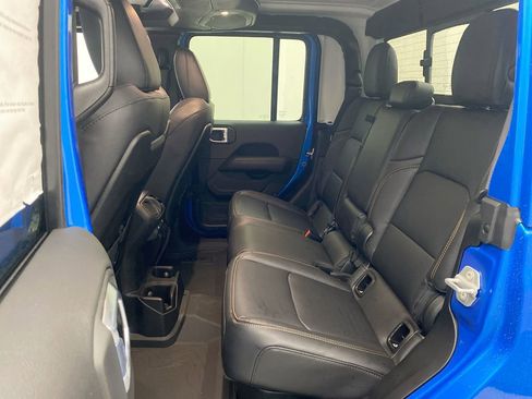 New 2026 Jeep Gladiator Sport image 23