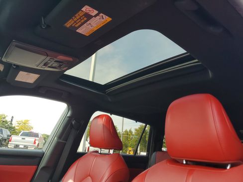 Certified 2022 Toyota Highlander XSE image 18