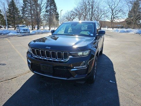 Used 2022 Jeep Grand Cherokee Limited 4xe image 2
