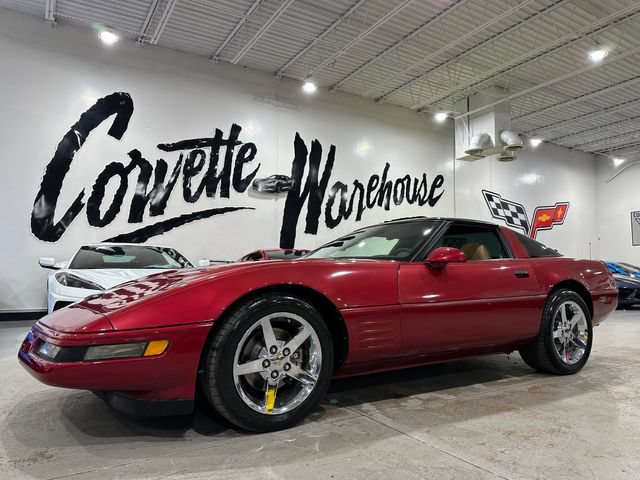 Used 1994 Chevrolet Corvette Coupe RWD image 14
