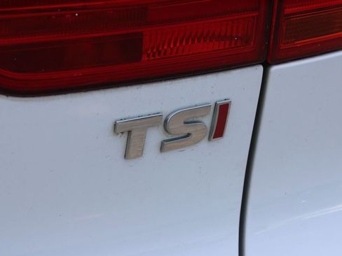 Used 2016 Volkswagen Tiguan S FWD image 16
