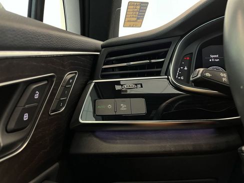 Used 2021 Audi Q7 2.0T Premium Plus w/ Premium Plus Package image 16