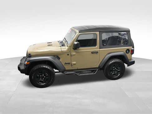 Used 2025 Jeep Wrangler Sport AWD/4WD image 29