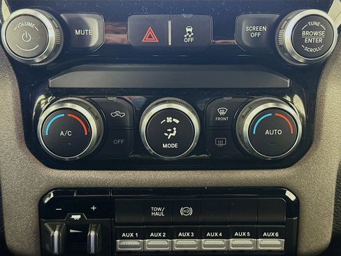 Used 2022 RAM 3500 Tradesman image 22