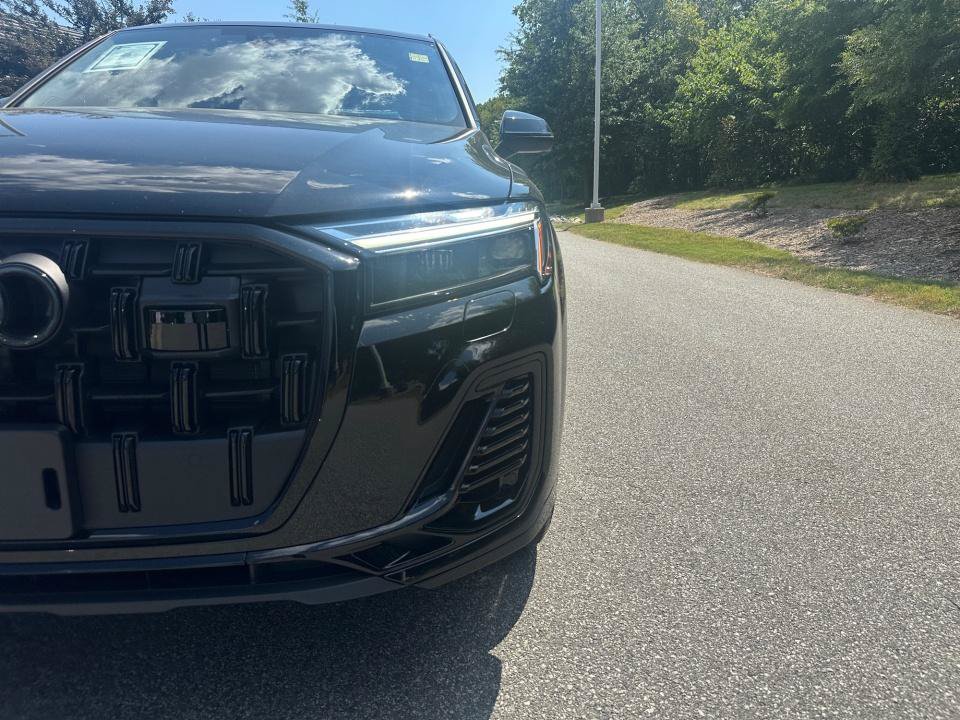 Certified 2025 Audi Q7 2.0T Premium Plus AWD/4WD image 26