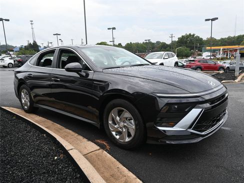 New 2026 Hyundai Sonata SE image 4