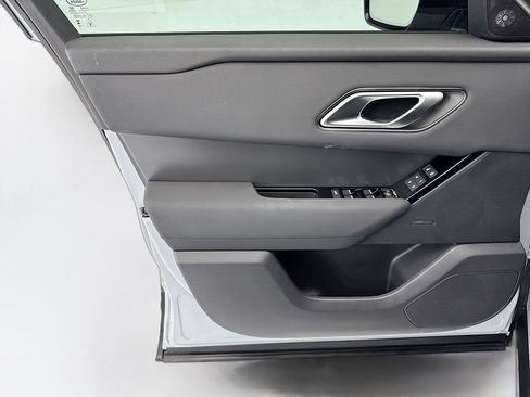 Used 2025 Land Rover Range Rover Velar Dynamic SE AWD/4WD image 22
