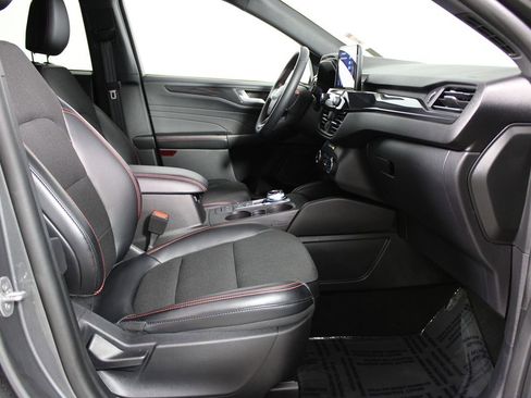 Used 2025 Ford Escape ST-Line image 20