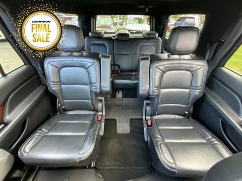 Used 2019 Lincoln Navigator L Reserve image 13