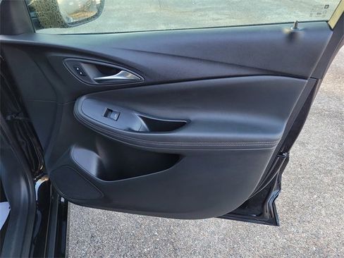 Used 2024 Buick Encore GX Sport Touring image 36