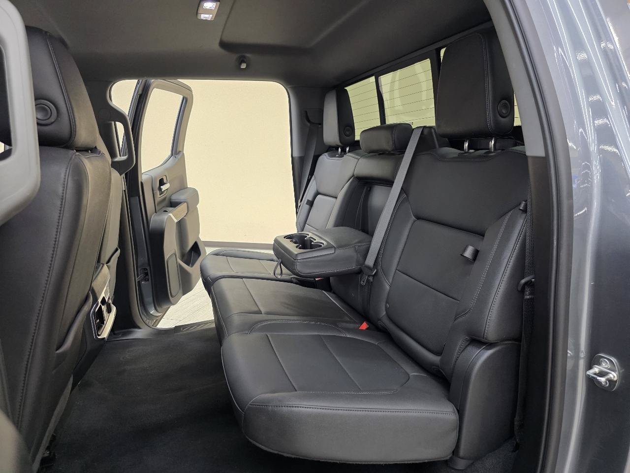 Used 2021 GMC Sierra 1500 SLT AWD/4WD image 24