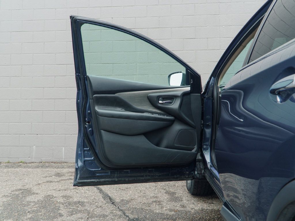 Used 2018 Nissan Murano S FWD image 15
