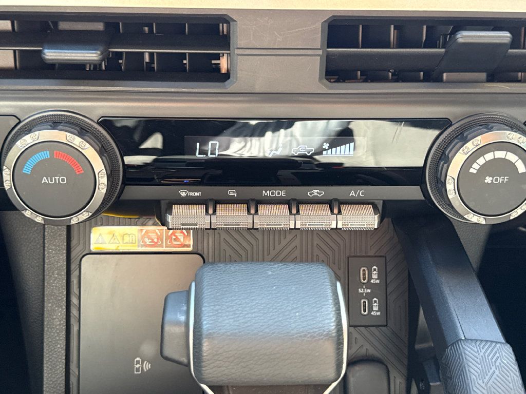 Used 2024 Toyota Tacoma SR5 w/ SR5 Upgrade Package RWD image 24
