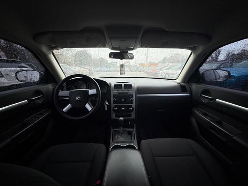 Used 2009 Dodge Charger SXT image 17