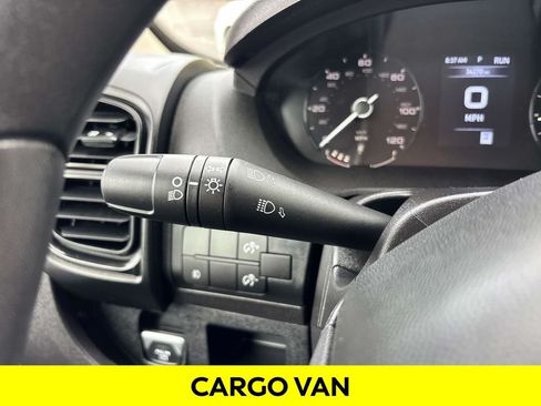 Used 2025 RAM ProMaster 2500 w/ Convenience Group FWD image 29