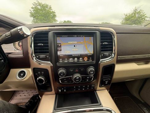 Used 2017 RAM 3500 Laramie Longhorn w/ Convenience Group AWD/4WD image 11