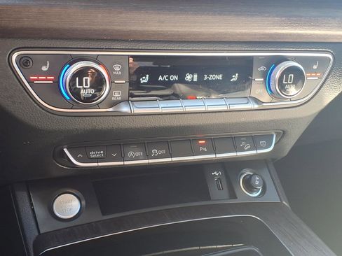 Used 2021 Audi Q5 Premium image 21