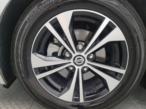 Used 2021 Nissan Sentra SV FWD image 31