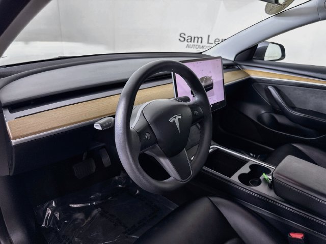 Used 2023 Tesla Model 3 Standard Range RWD image 9