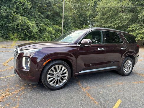 Used 2020 Hyundai Palisade Limited FWD image 2