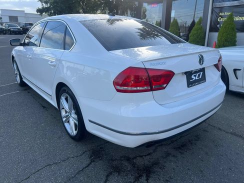 Used 2014 Volkswagen Passat 1.8T SEL Premium FWD image 8