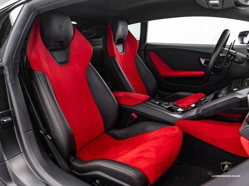 Used 2015 Lamborghini Huracan LP 610-4 AWD/4WD image 35