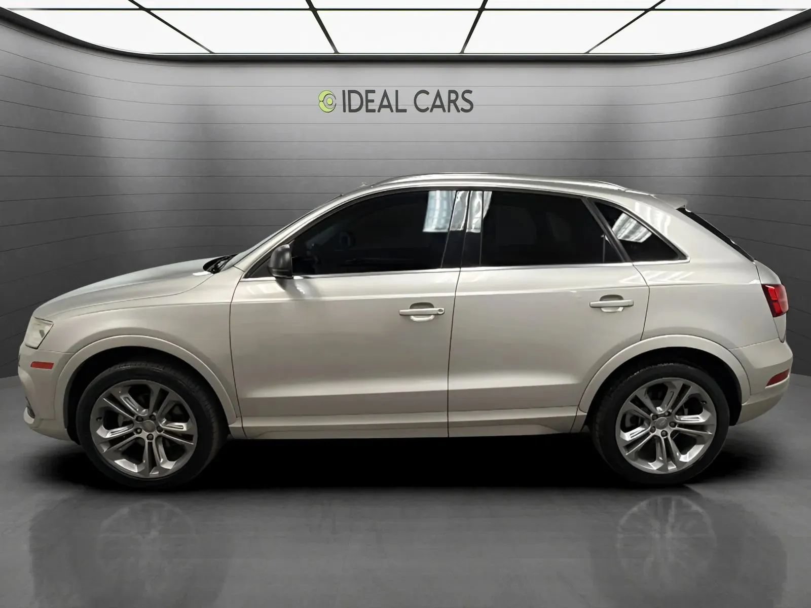 Used 2016 Audi Q3 2.0T Premium Plus w/ Technology Package FWD image 8