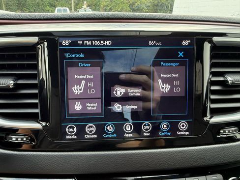 Used 2019 Chrysler Pacifica Touring-L FWD image 26