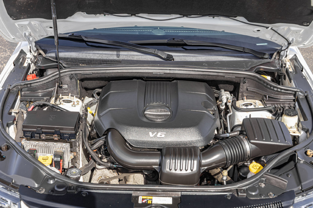 Used 2015 Jeep Grand Cherokee Altitude AWD/4WD image 38