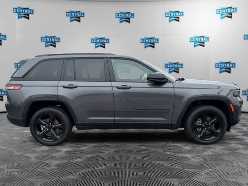 Certified 2023 Jeep Grand Cherokee Altitude image 7